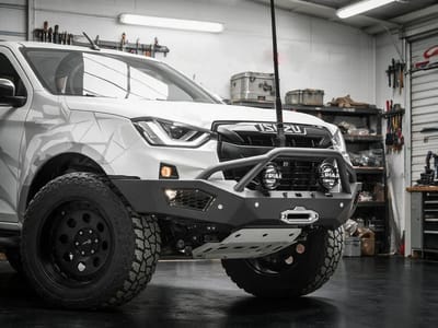 Isuzu D-MAX Front Bumper with Bull Bar — Protection & Armor